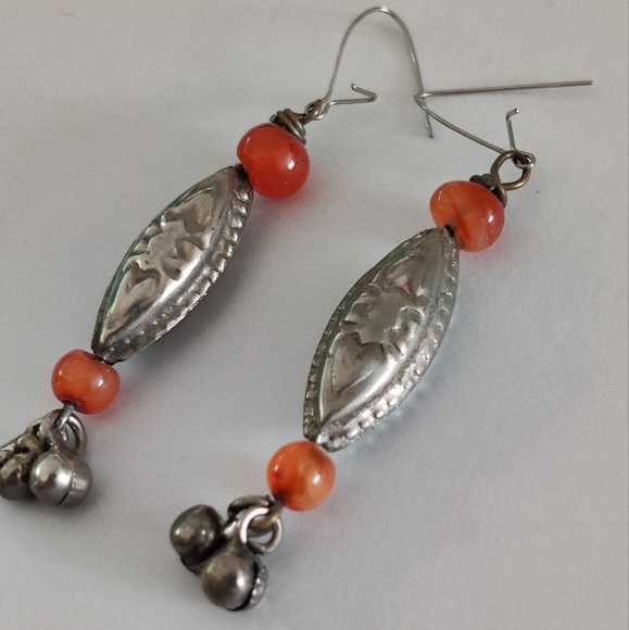Vintage Berber Dangling earrings with carnelian stones - Picture 3 of 7